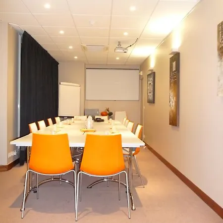 Orion Haussman 3*