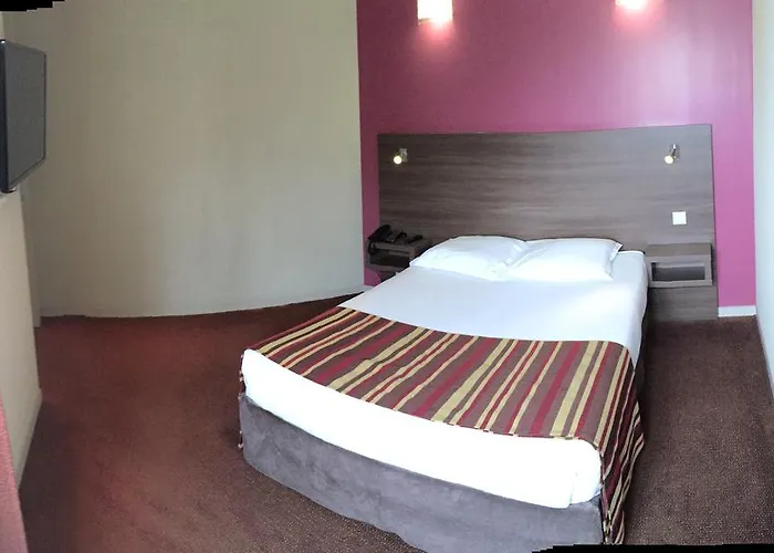 Orion Haussman Aparthotel 3*