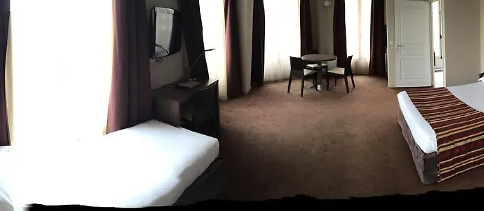 Apartahotel Orion Haussman 3*